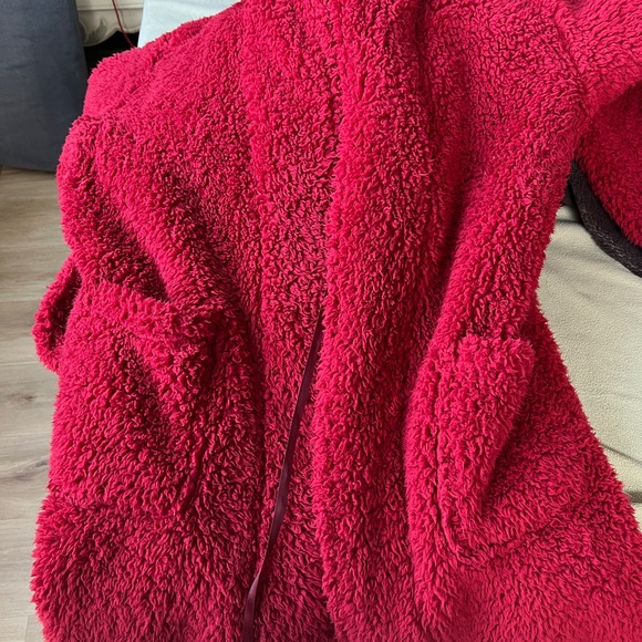 Pottery Barn Robe- Red - Picture 4 of 4